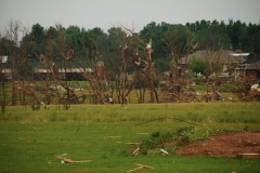 Moore Oklahoma tornado demage May 20 2013