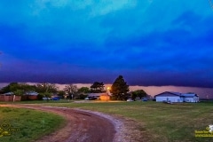 April 11 2020 severe thunderstorm shelf cloud in Frederick Oklahoma Tornado Tour StormWind